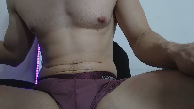 Nassh18 live cam on Cam4