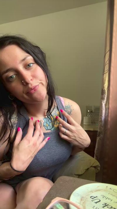 NastNiki19 live cam on Cam4