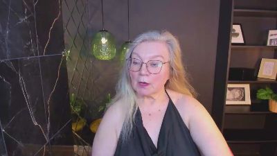 Natali_Cloud Live Cam on Cam4