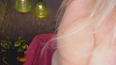 Natali_Cloud live cam on Cam4