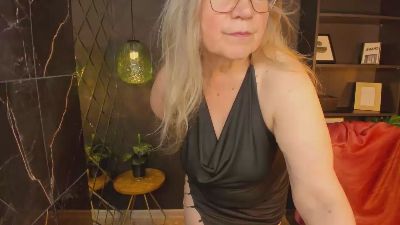Natali_Cloud live cam on Cam4