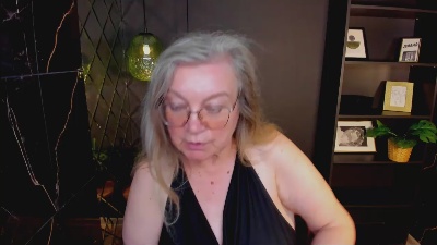 Natali_Cloud live cam on Cam4