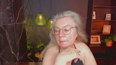 Natali_Cloud live cam on Cam4