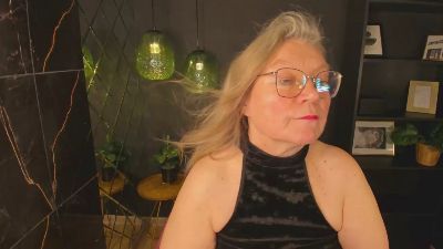 Natali_Cloud live cam on Cam4