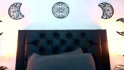 NatalyGuzman26 live cam on Cam4