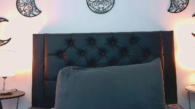 NatalyGuzman26 live cam on Cam4
