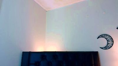 NatalyGuzman26 live cam on Cam4