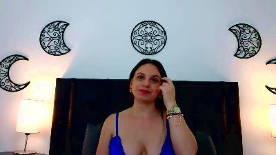 NatalyGuzman26 live cam on Cam4