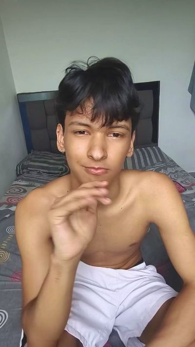 Natan_lion0 live cam on Cam4