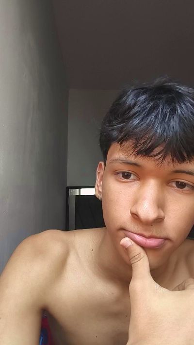 Natan_lion0 live cam on Cam4