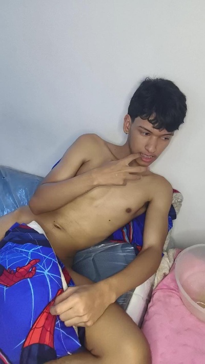 Natan_lion0 live cam on Cam4