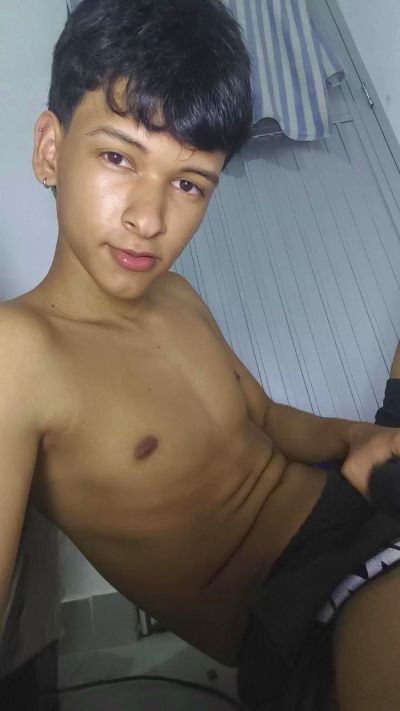 Natan_lion0 live cam on Cam4