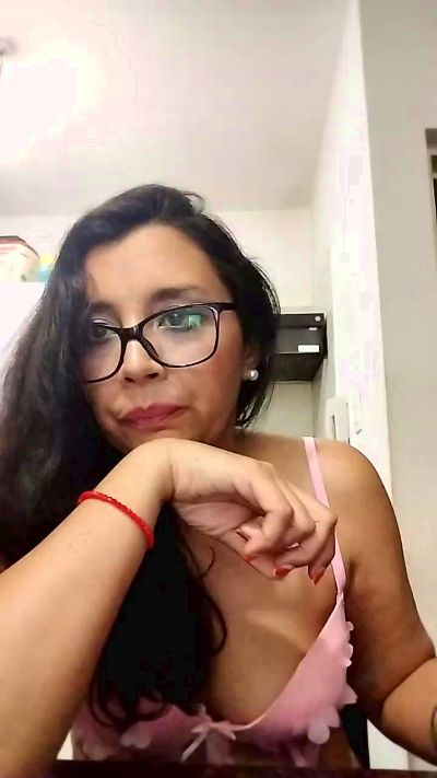 NatashaSloane live cam on Cam4