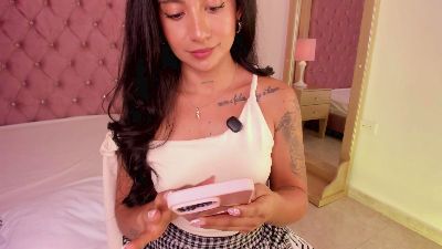 NathCinema live cam on Cam4