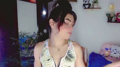 Nathalia_Looes live cam on Cam4