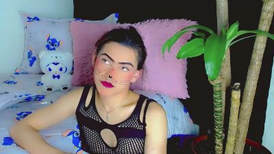 Nathalia_Looes live cam on Cam4