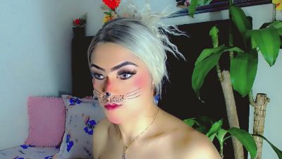 Nathalia_Looes live cam on Cam4