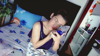 Nathalia_Looes live cam on Cam4
