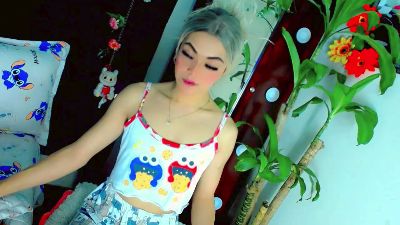 Nathalia_Looes live cam on Cam4