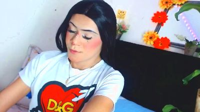 Nathalia_Looes live cam on Cam4