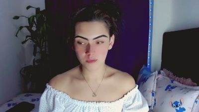 Nathalia_Looes live cam on Cam4