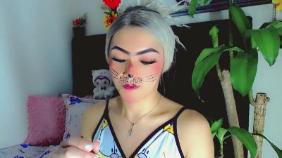 Nathalia_Looes live cam on Cam4