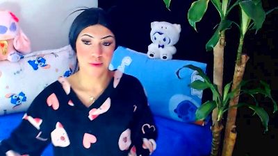 Nathalia_Looes live cam on Cam4