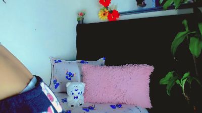 Nathalia_Looes live cam on Cam4