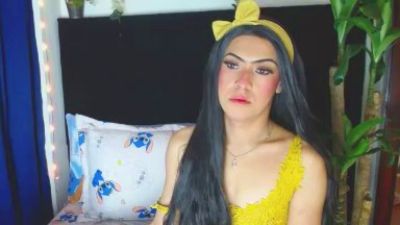 Nathalia_Looes live cam on Cam4