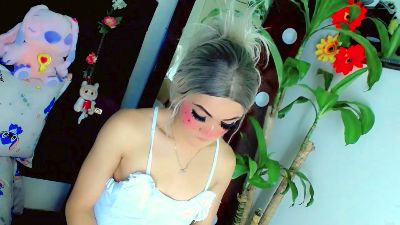 Nathalia_Looes live cam on Cam4
