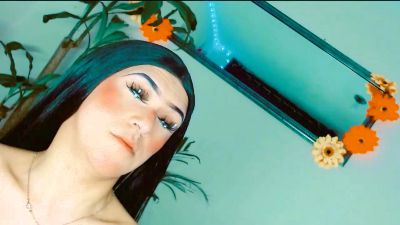 Nathalia_Looes live cam on Cam4