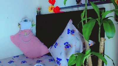 Nathalia_Looes live cam on Cam4