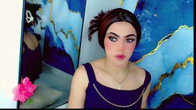 Nathalia_Looes live cam on Cam4