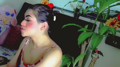 Nathalia_Looes live cam on Cam4