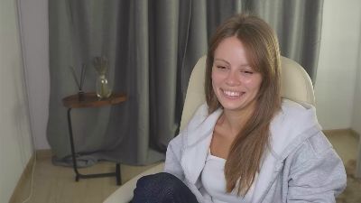 NathalieNewlon live cam on Cam4
