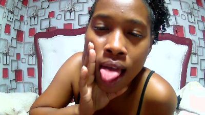 Nathalielock live cam on Cam4