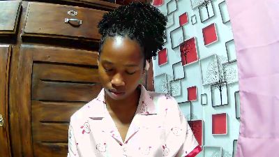 Nathalielock live cam on Cam4