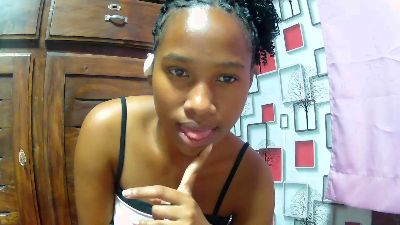 Nathalielock live cam on Cam4