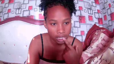 Nathalielock live cam on Cam4