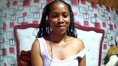 Nathalielock live cam on Cam4