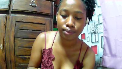 Nathalielock live cam on Cam4