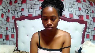 Nathalielock live cam on Cam4