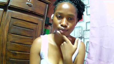 Nathalielock live cam on Cam4