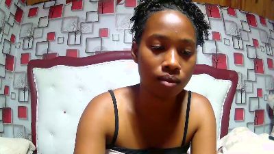 Nathalielock live cam on Cam4