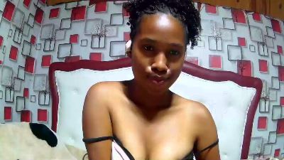 Nathalielock live cam on Cam4
