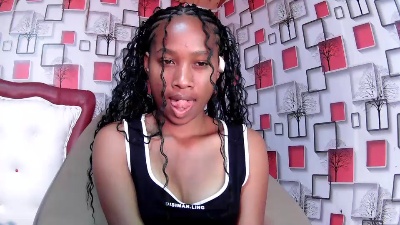 Nathalielock live cam on Cam4