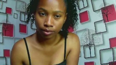 Nathalielock live cam on Cam4