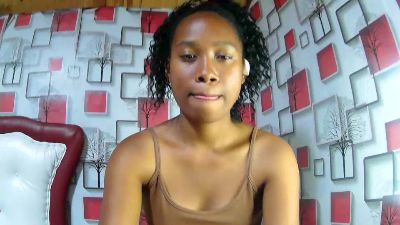 Nathalielock live cam on Cam4
