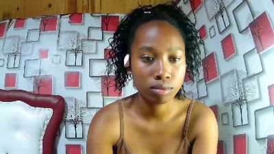 Nathalielock live cam on Cam4