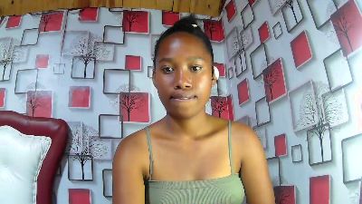 Nathalielock live cam on Cam4